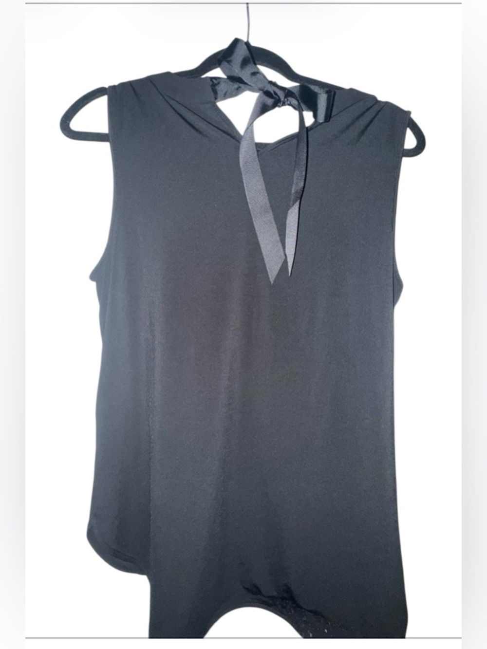 41 Hawthorn Black Sleeveless Twist-Front Camisole - Picture 2 of 7